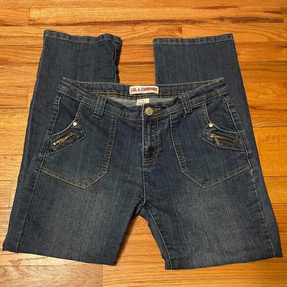 Low rise straight leg jeans. Tagged Size 6Repop... - Picture 2 of 7